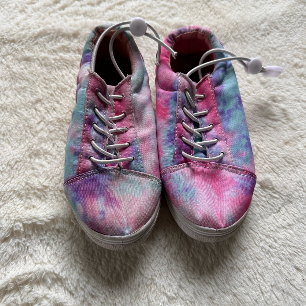 Girl Shoes Tie Dye Size 11